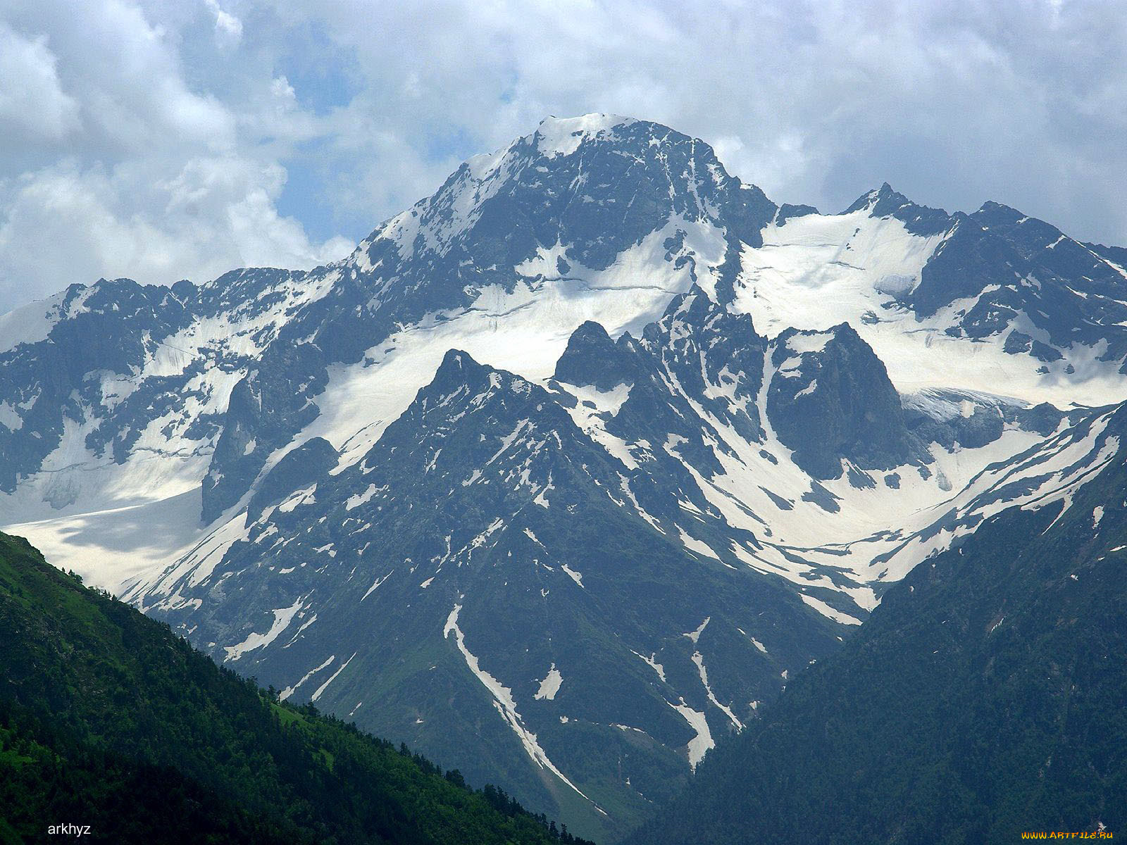 Какая наивысшая точка кавказа. Горы Кавказа Архыз.